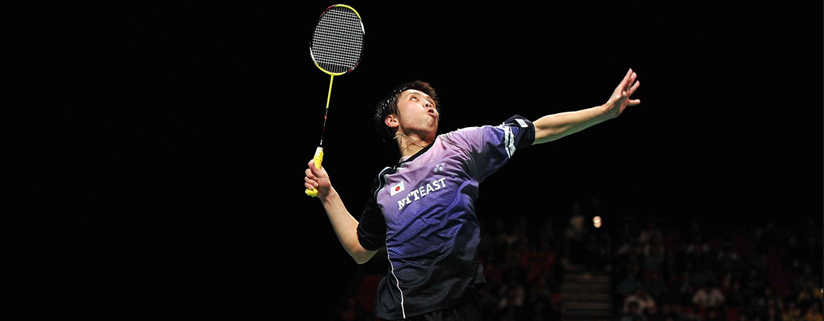 Master the “smash” in badminton
