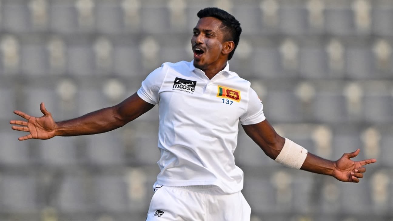 Bangladesh Collapse Leaves Sri Lanka on Cusp of Test Victory