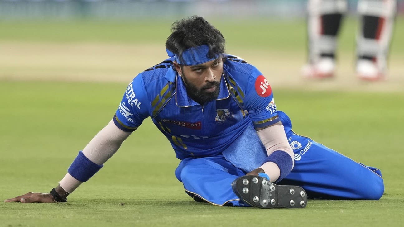 Hardik Pandya Urged to 'Block Out' Boos and Abuse, Seek Support from Rohit Sharma