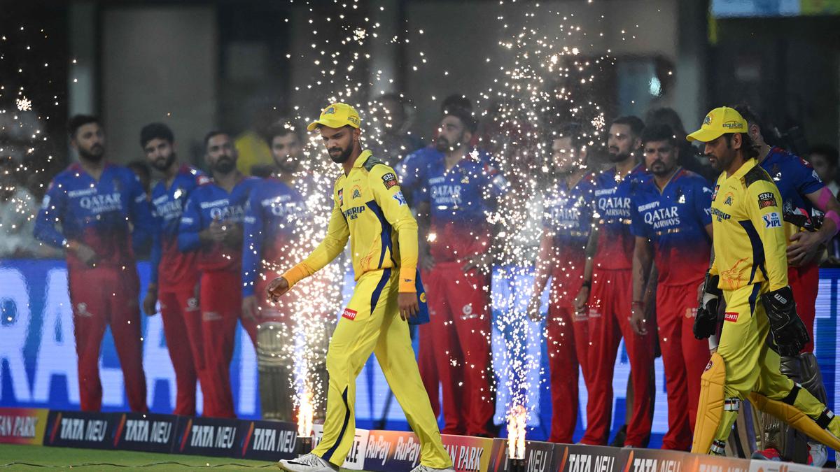 Sunil Gavaskar Lauds Ruturaj Gaikwad's Captaincy Debut for CSK