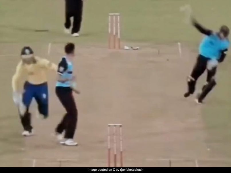 Wicketkeeper's Hilarious Run-Out Attempt Goes Viral