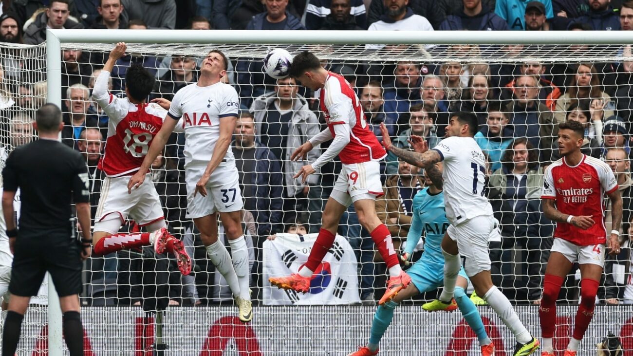 Arsenal Edge Tottenham in Thrilling Encounter, Title Hopes Intact