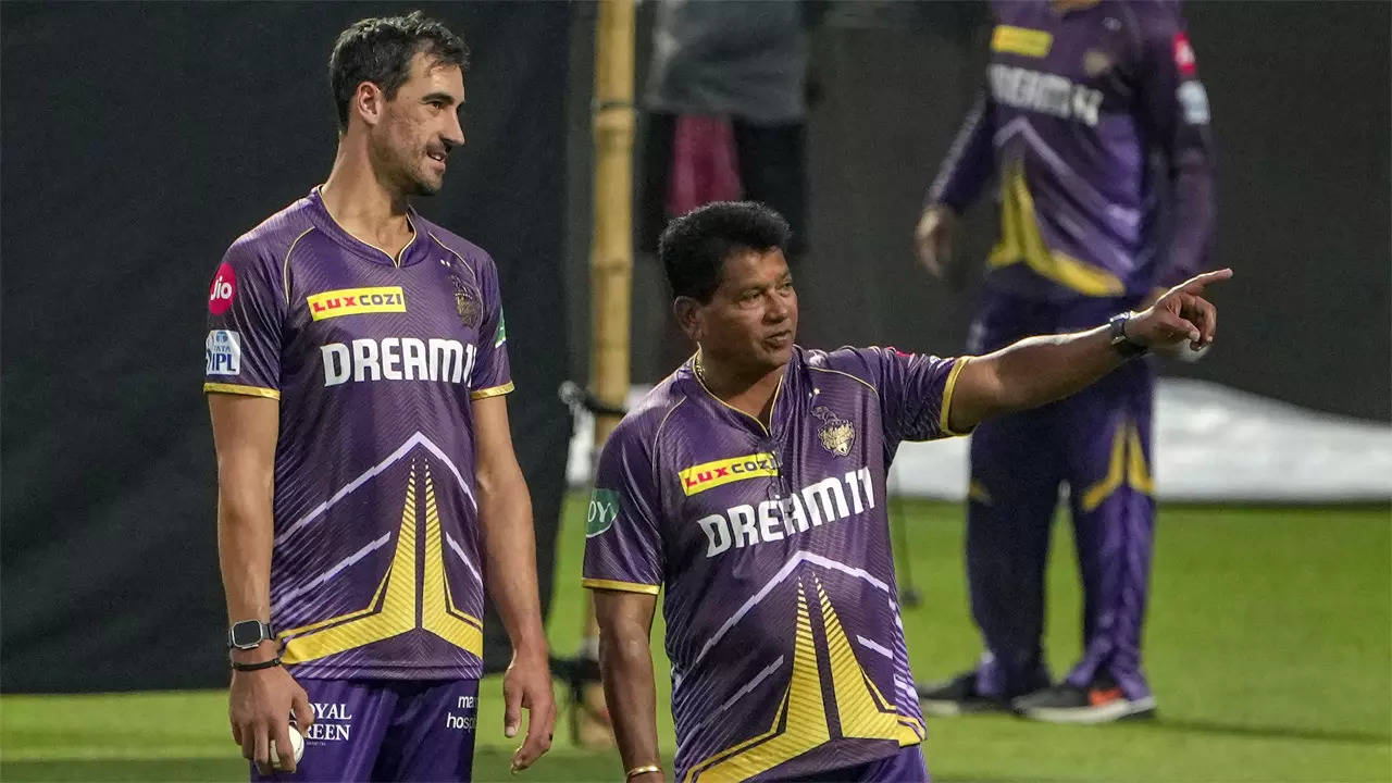 Mitchell Starc's Costly Outing Raises Concerns for KKR