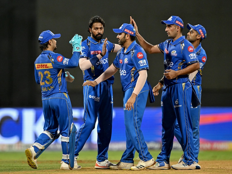 Mumbai Indians Keep Playoff Hopes Alive with Victory over Sunrisers Hyderabad