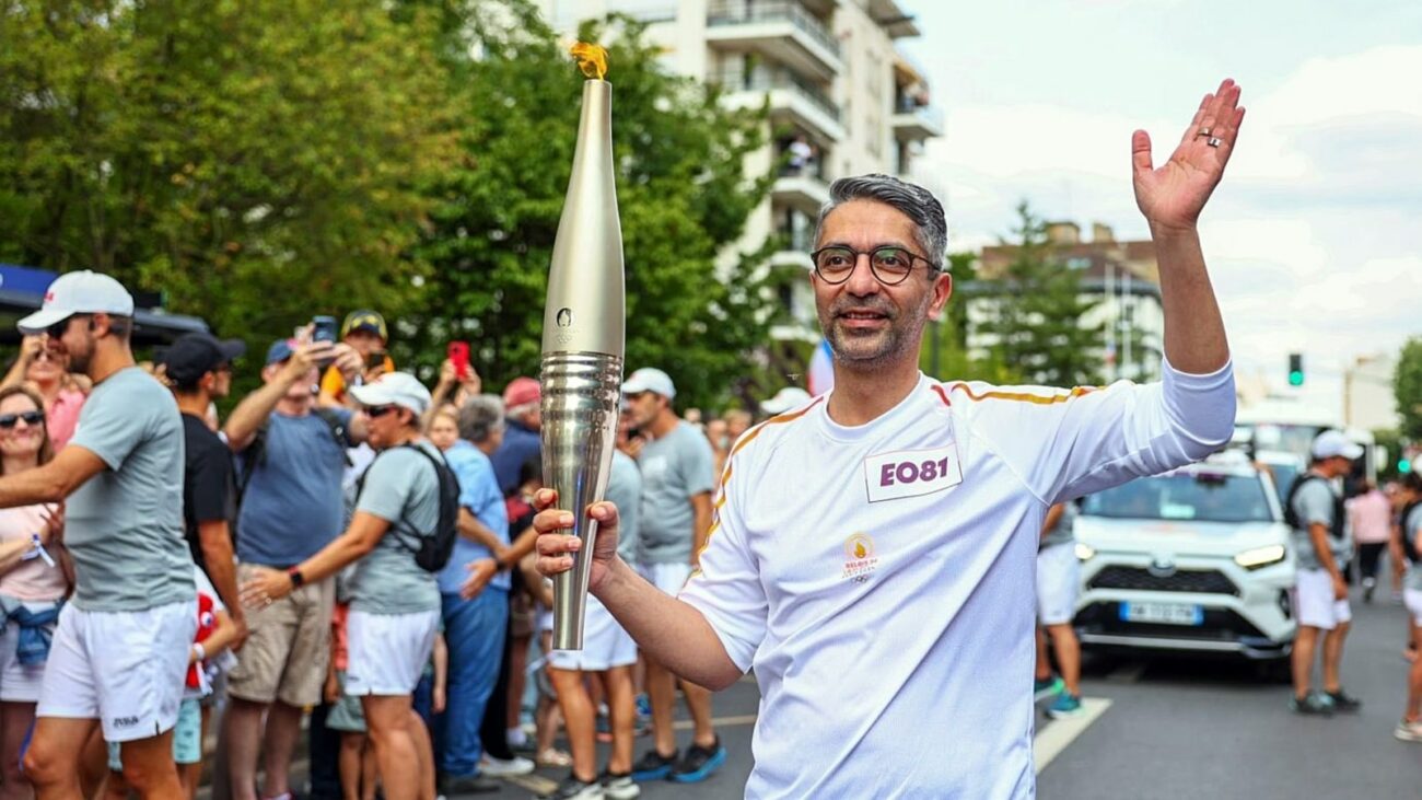 Abhinav Bindra Carries Olympic Flame in Paris 2024 Torch Relay