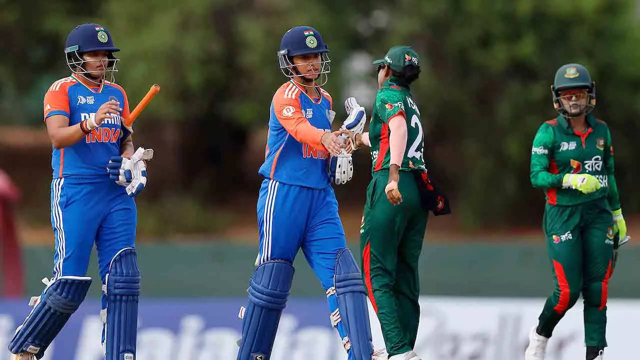 India Dominates Bangladesh, Reaches Women's Asia Cup Final