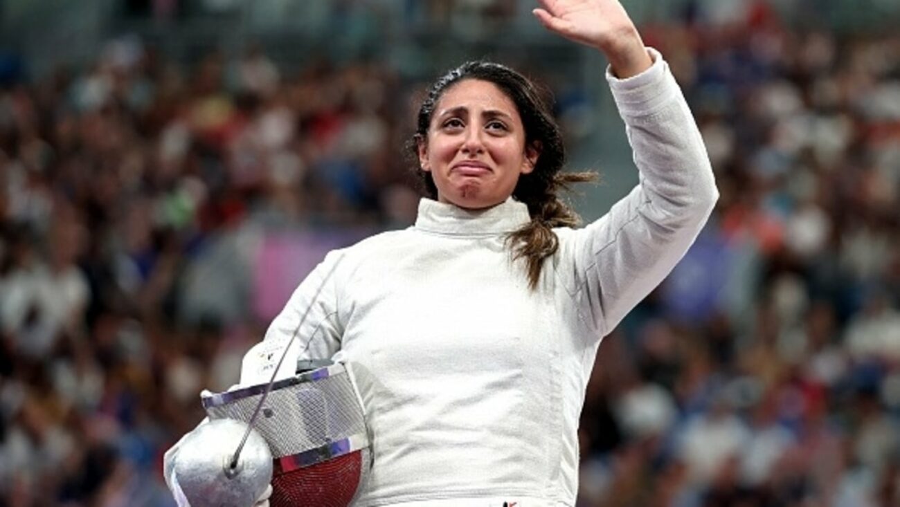 Pregnant Egyptian Fencer Makes History at Paris Olympics