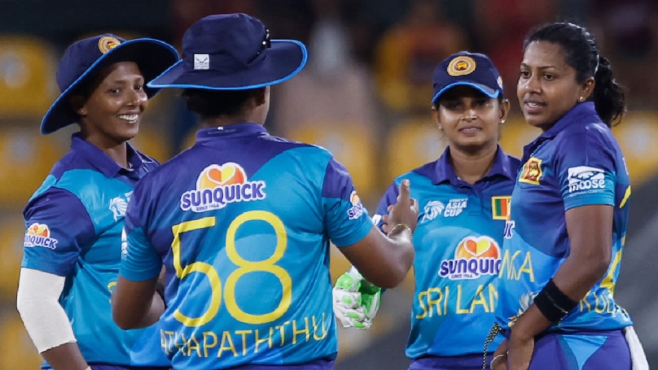 Sri Lanka Chooses to Bowl First in Women's Asia Cup Semi-Final Against Pakistan