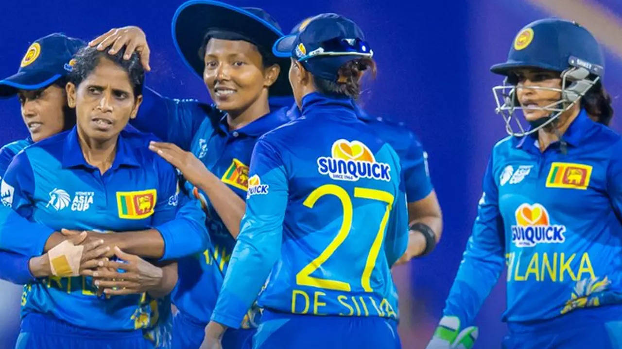 Sri Lanka's Athapaththu Shines in Asia Cup Semifinal Victory Over Pakistan