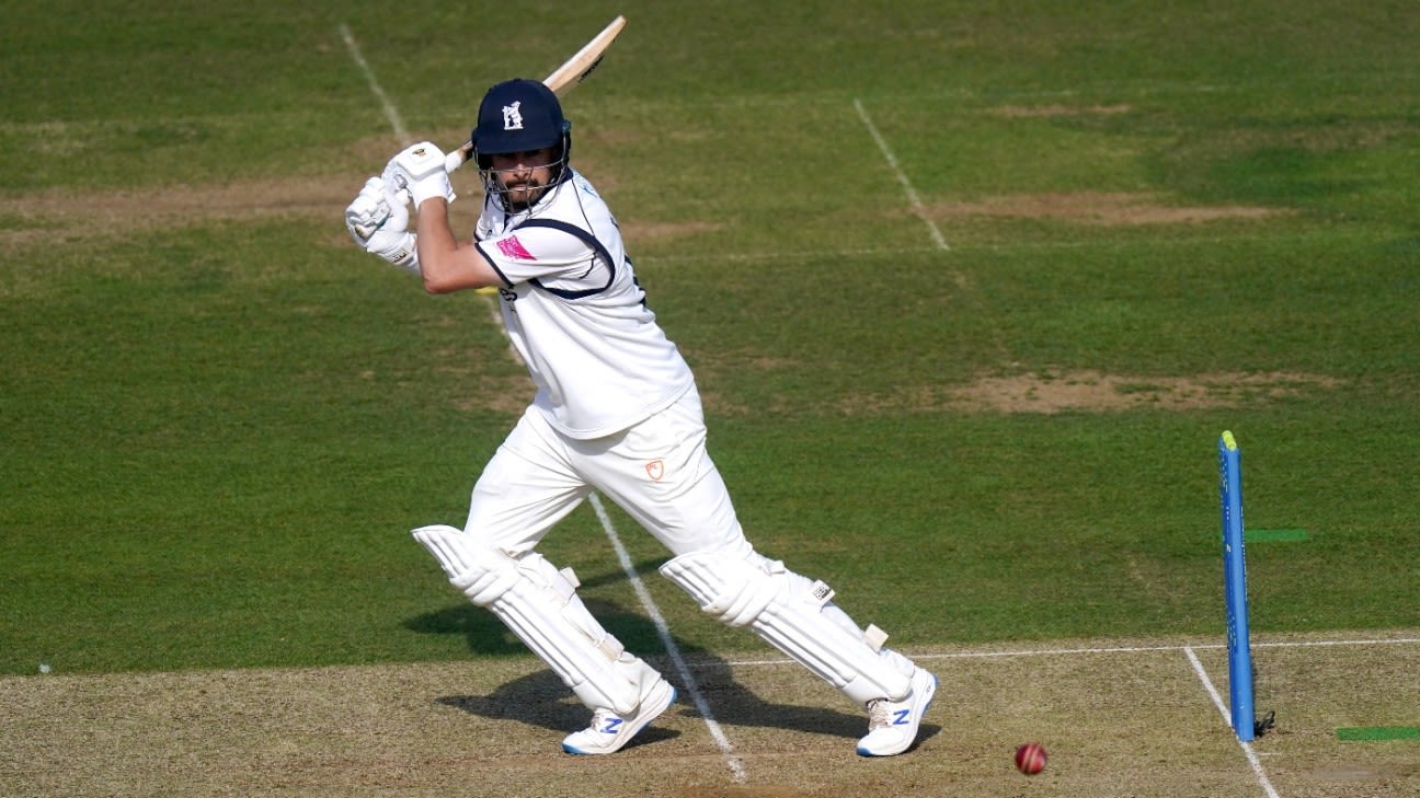 Will Rhodes Departs Warwickshire for Durham