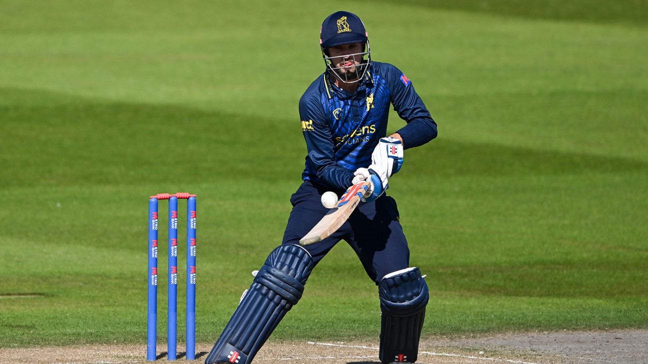 Barnard's All-Round Brilliance Powers Warwickshire to Five-Match Winning Streak