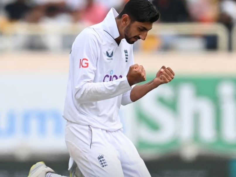 Geoffrey Boycott Advises Shoaib Bashir to Emulate Nathan Lyon's Bowling