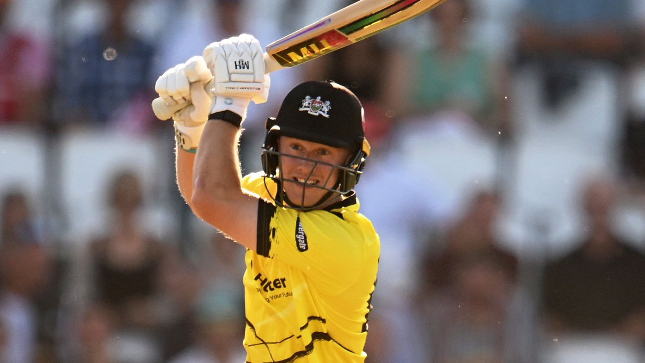 Gloucestershire Chase Down 333 to Keep Quarter-Final Hopes Alive