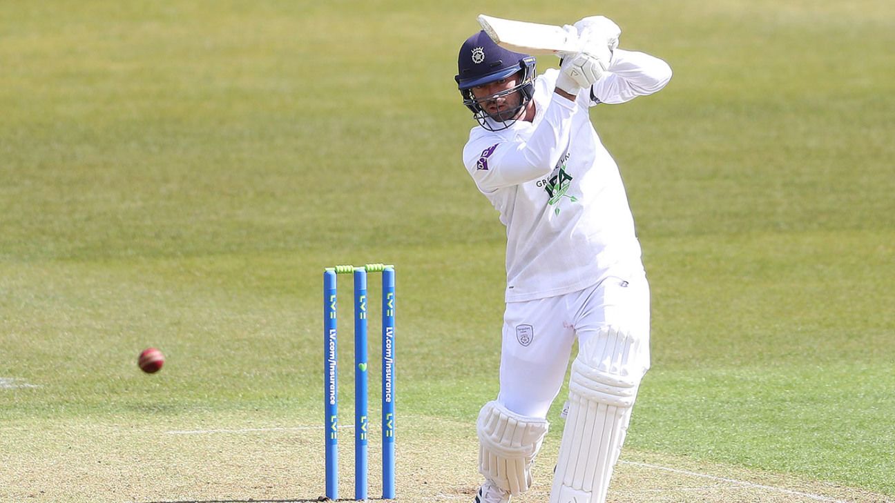 Holland Century Guides Leicestershire to Respectable Total on Day One