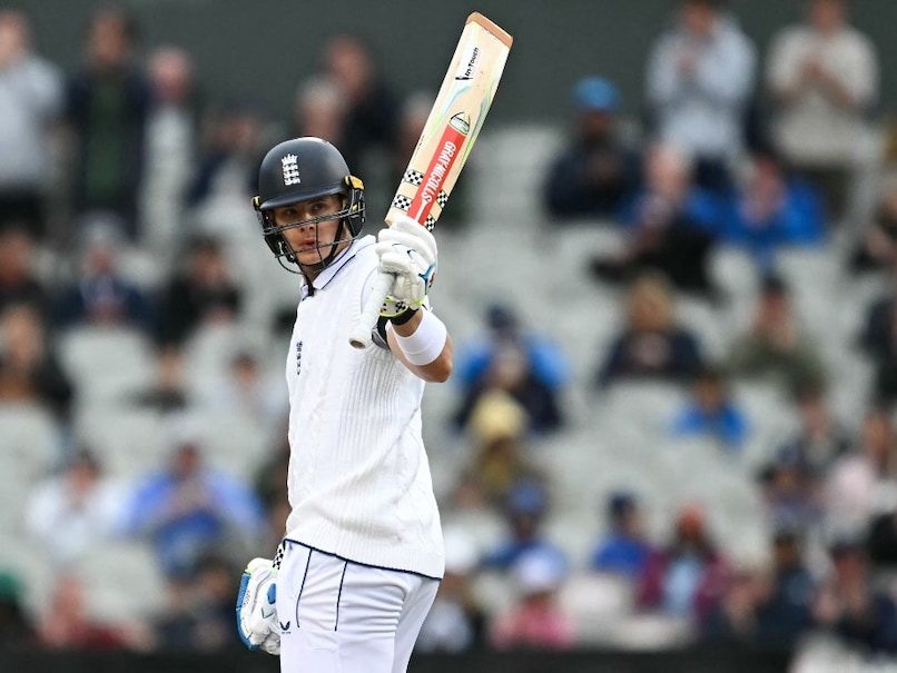 Jamie Smith Breaks Record, Becomes Youngest English Wicketkeeper to Score Test Century