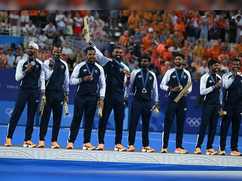 Madhya Pradesh Rewards Hockey Star Vivek Sagar Prasad with Rs 1 Crore for Olympic Bronze