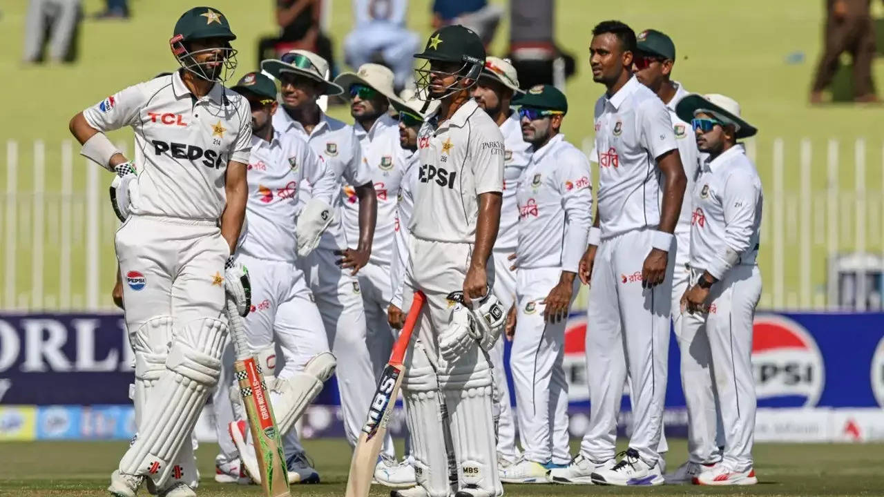 Pakistan Stumbles in Rain-Delayed Test Opener Against Bangladesh