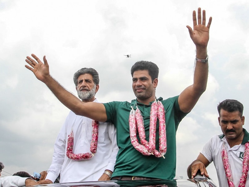 Pakistani Athlete Arshad Nadeem Wins Historic Olympic Gold in Javelin Throw