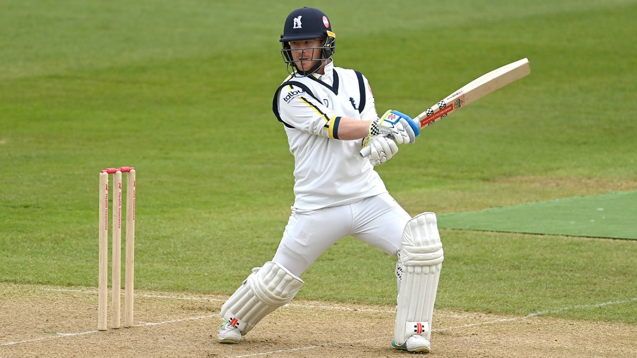 Alex Davies Reaches 1,000 Runs in Division One