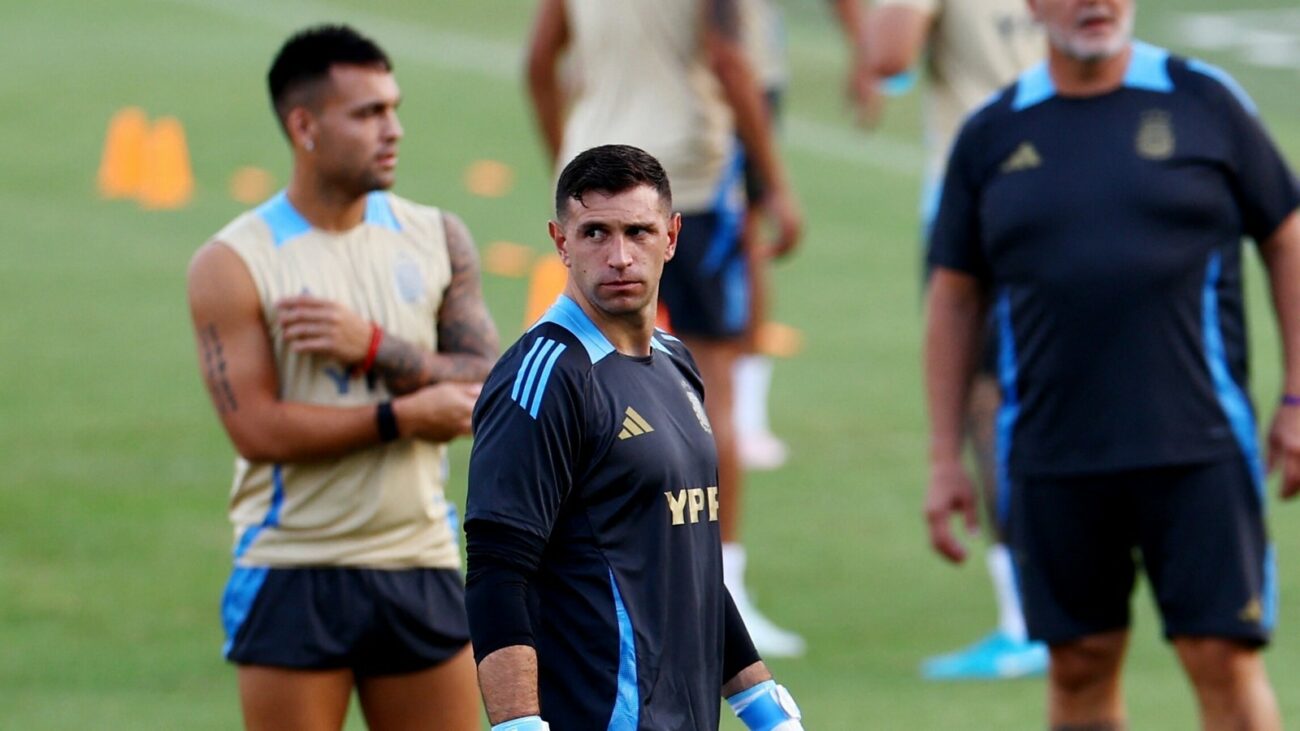 Argentina Goalkeeper Martinez Accused of Assaulting Cameraman