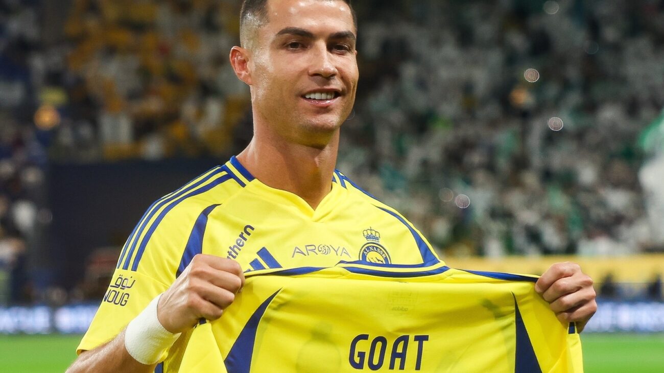 Cristiano Ronaldo Scores 900th Goal, Receives 'GOAT' Jersey from Al Nassr