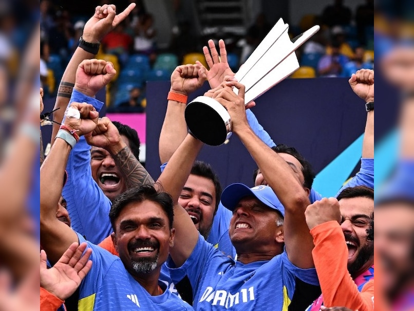 Rahul Dravid's Wild Celebration After India's T20 World Cup Triumph