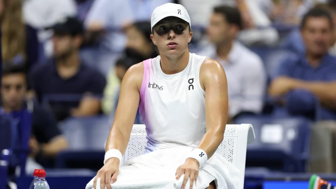 Swiatek Plans to Play Until November Despite Concerns Over WTA Calendar