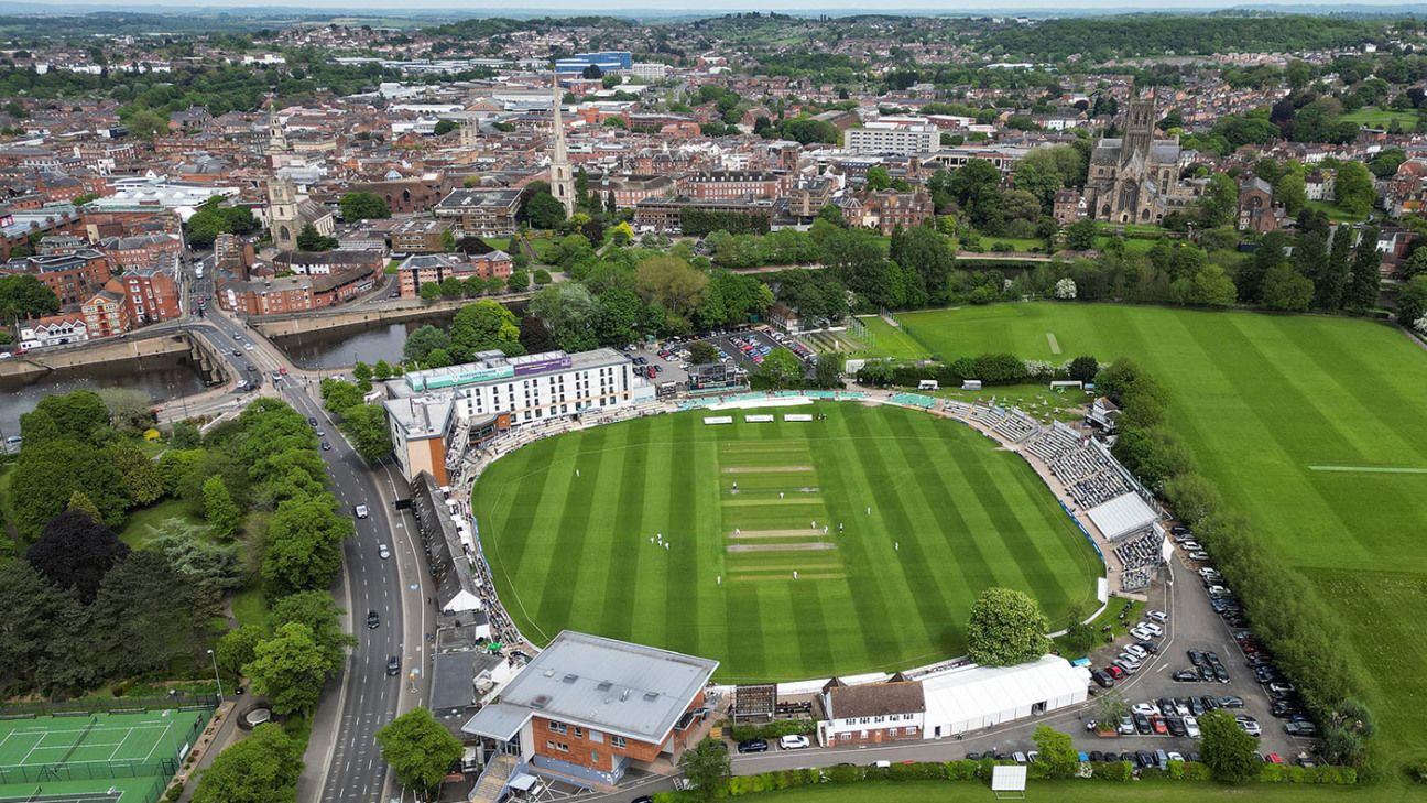 Worcestershire Receives Suspended Points Deduction for Illegal Bat Use