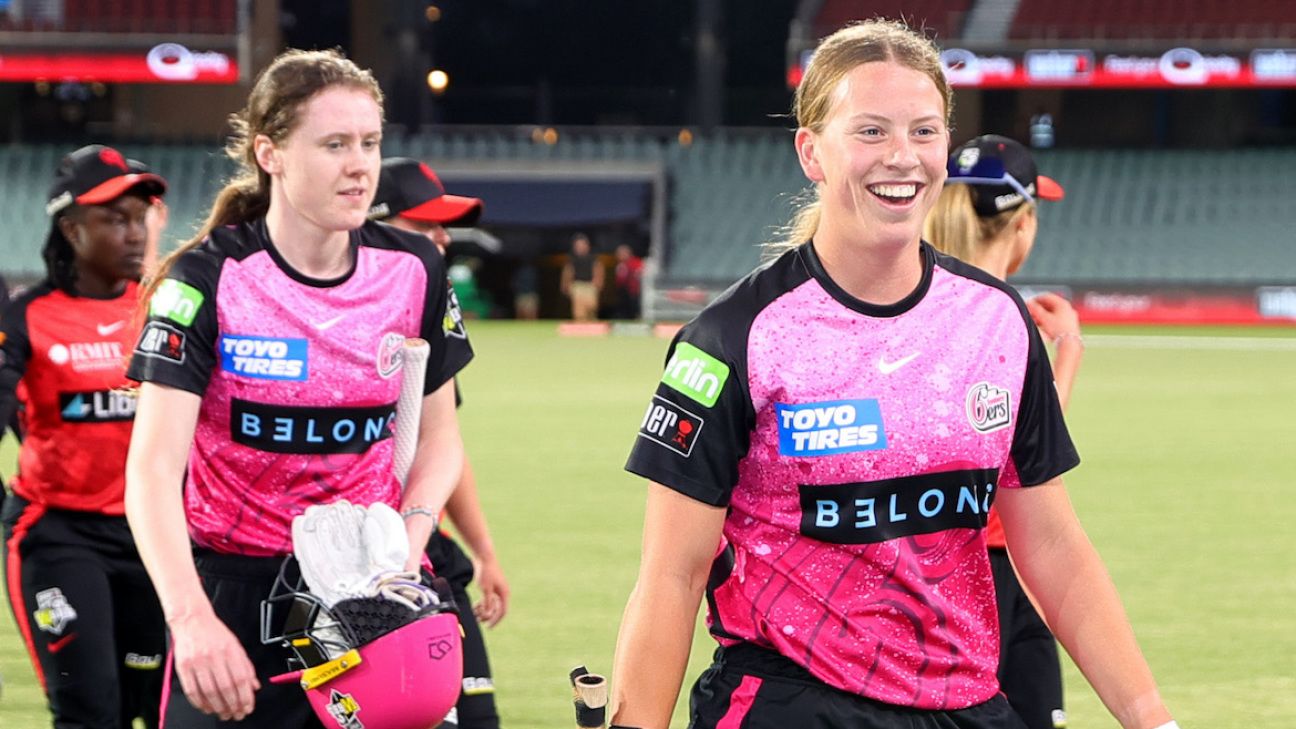 15-Year-Old Caoimhe Bray Makes Historic WBBL Debut, Embraces Ellyse Perry Comparisons