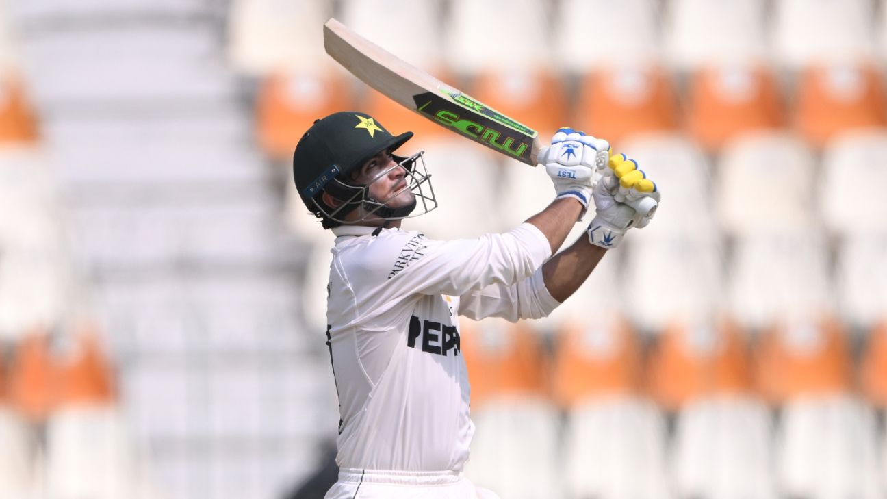 Pakistan Extend Lead to 397, Naseem Shah Stuns England