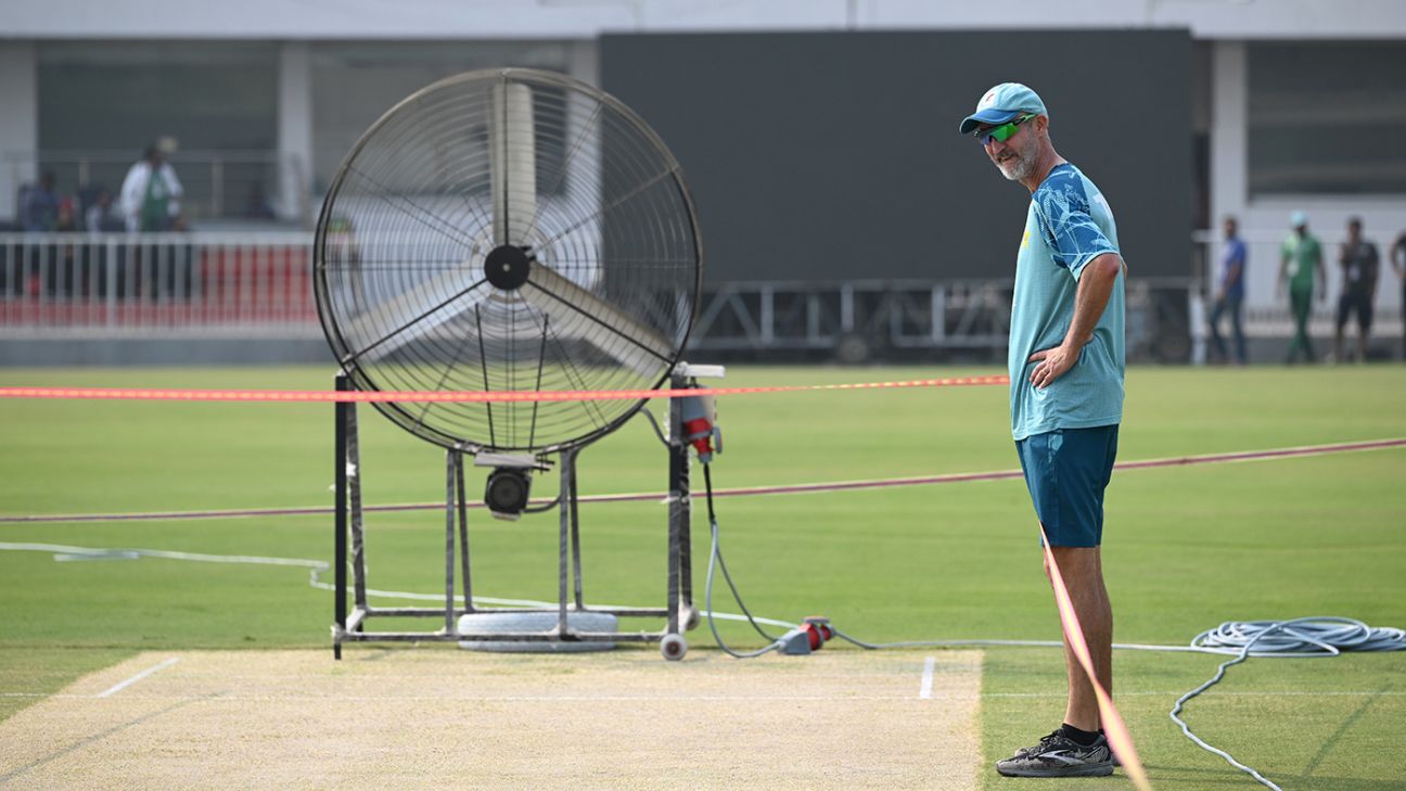 Pakistan Prepares Turning Track for Final Test Against England in Rawalpindi