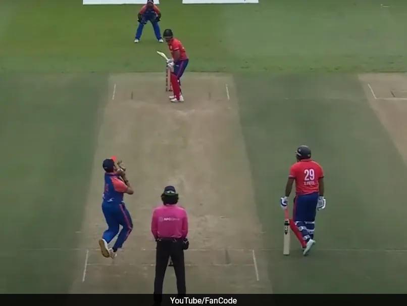 Ravi Bopara Hits Six Consecutive Sixes in Hong Kong Sixes