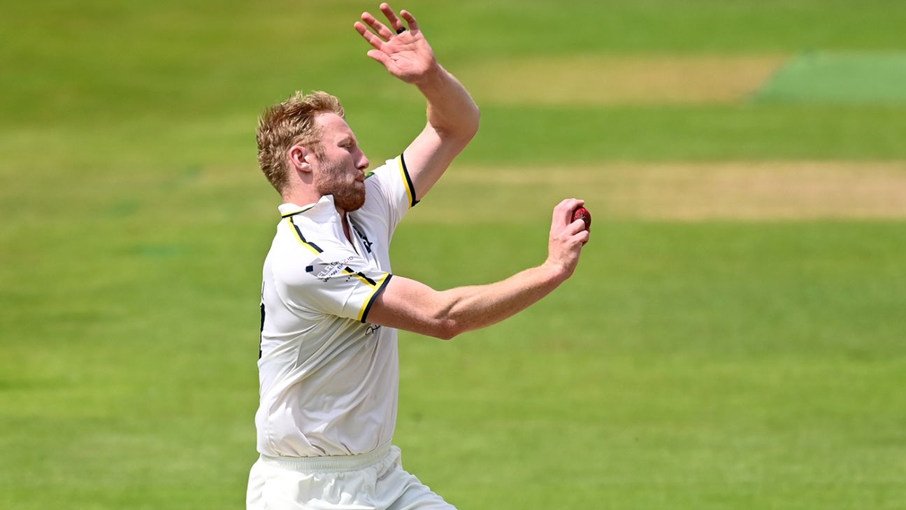 Warwickshire Hero Liam Norwell Forced to Retire on Medical Grounds