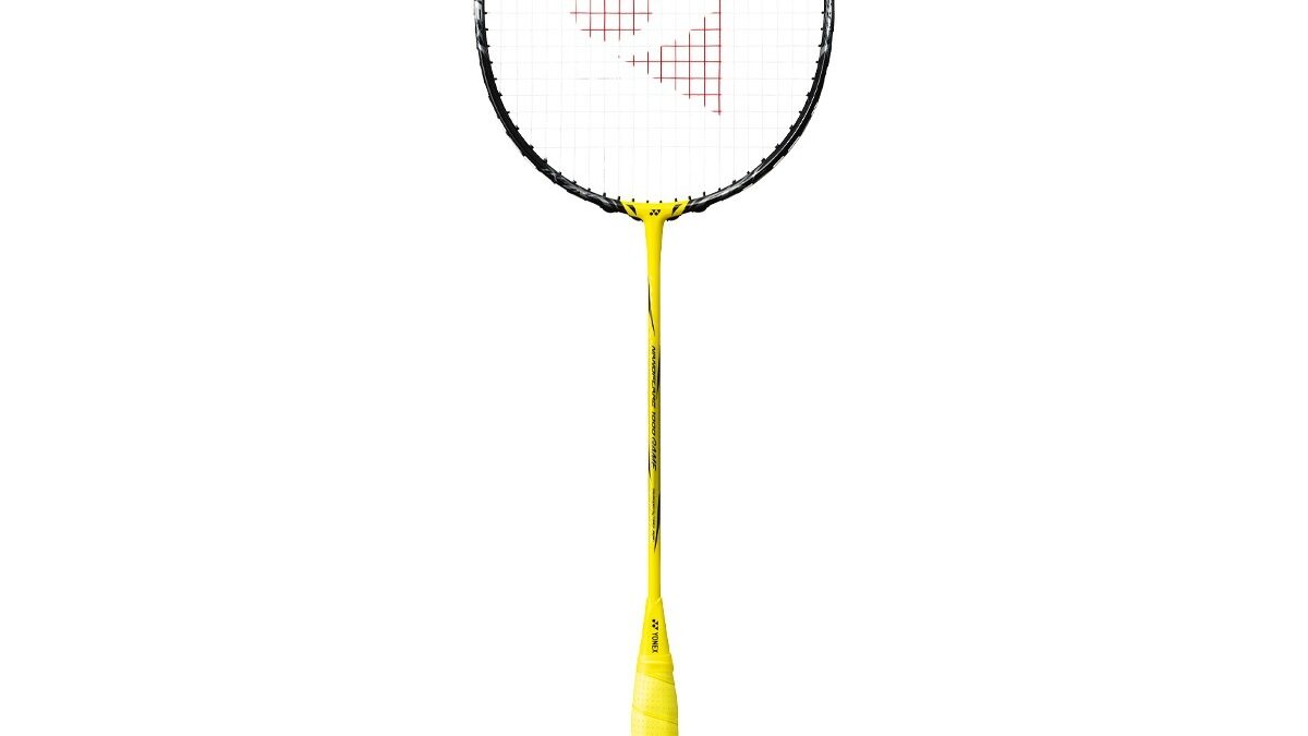 Nano flare 1000 ゲーム　4UG5 Yonex NanoFlare 1000 GAME (NF1000G) Lightning Yellow 4UG5